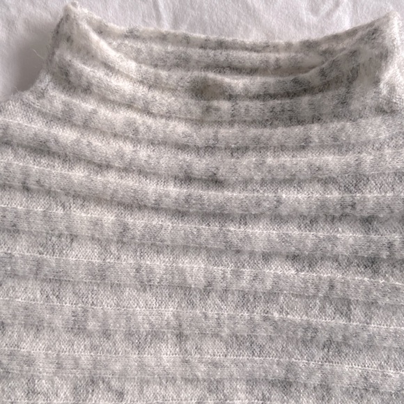 PLENTY Love Finn Ribbed Turtleneck Cropped Knit Sweater | Size S - Picture 3 of 5